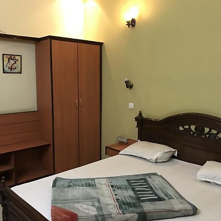 Hotel D R International Ambāla Kültér fotó