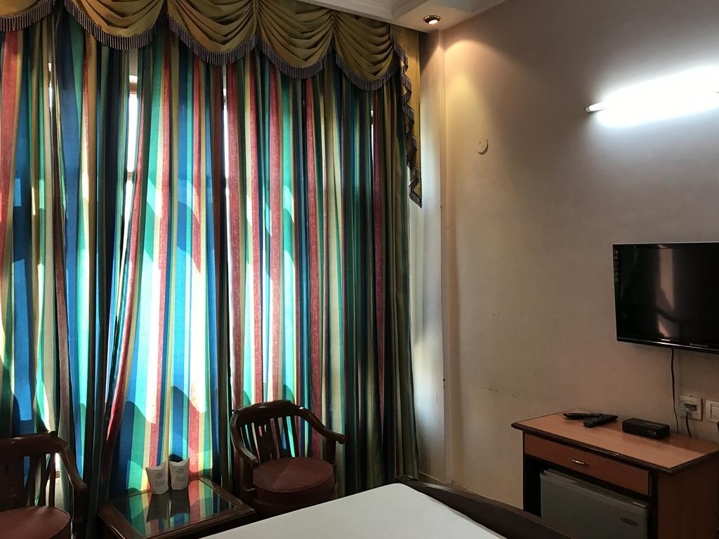 Hotel D R International Ambāla Kültér fotó