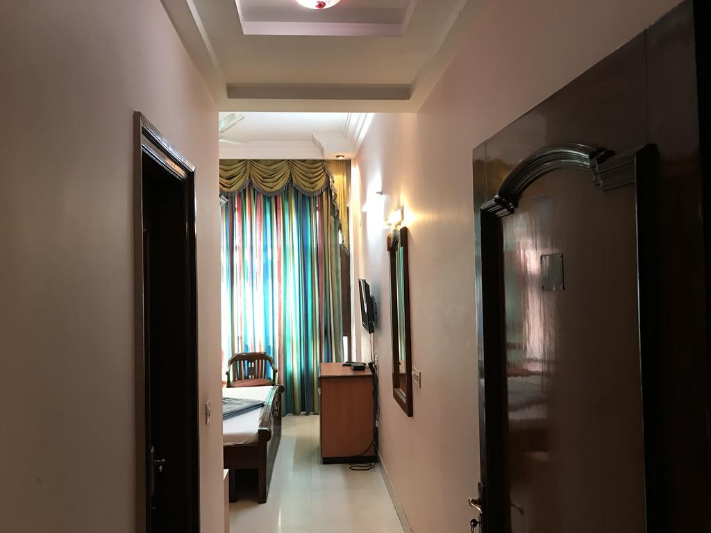 Hotel D R International Ambāla Kültér fotó