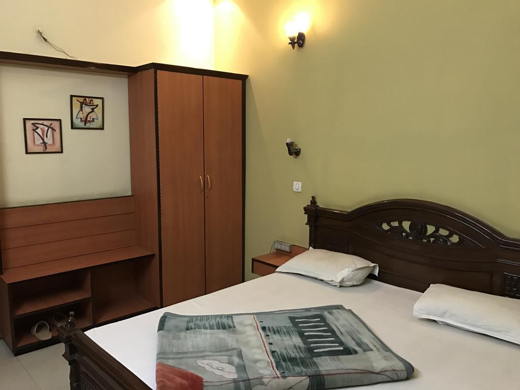 Hotel D R International Ambāla Kültér fotó